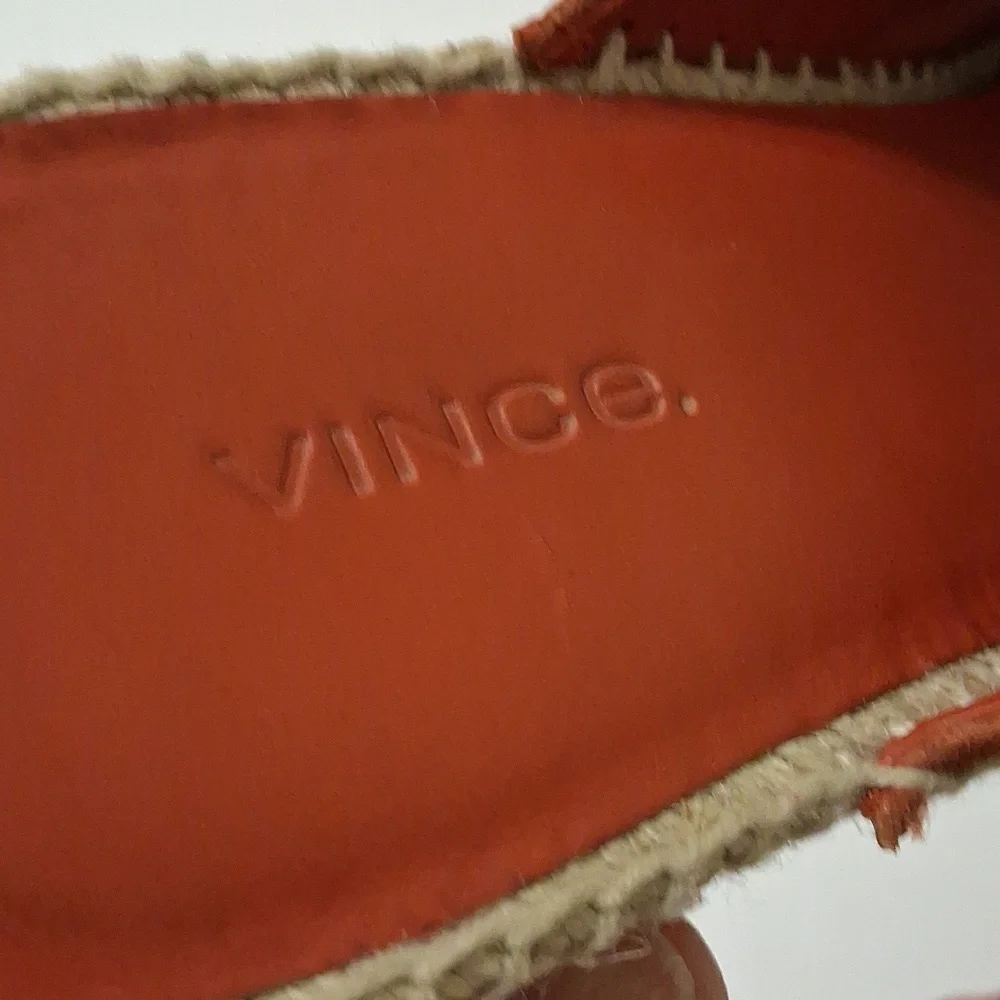 NWOT VINCE Gaelan  Suede Espadrille Wedge Sandals  Size 8